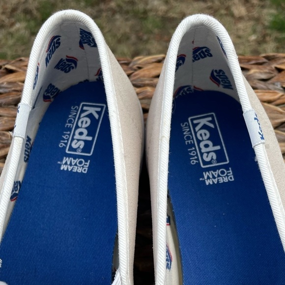 NEW Keds Cream Suede Tossed Wave Logo Platform Lace Up Sneaker. Women’s size 11 - Picture 8 of 13